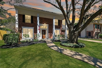 16914 Country Bridge Rd, Houston, TX 77095