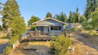 5215 5th St, Bremerton, WA 98312
