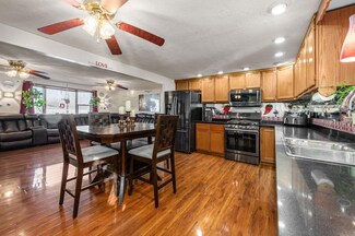 2280 Majestic Dr W, Columbus, OH 43232