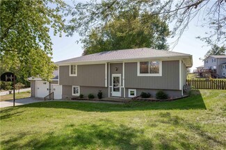 100 W Elk St, Savannah, MO 64485