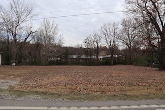 330 S Main St, Salem, AR 72576