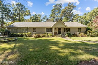 140 Riding Ln, Southern Pines, NC 28387