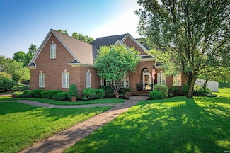 504 Sandalwood Dr, Evansville, IN 47715