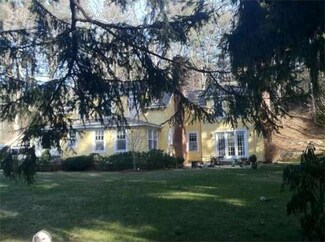 14 Forster Rd, Manchester, MA 01944