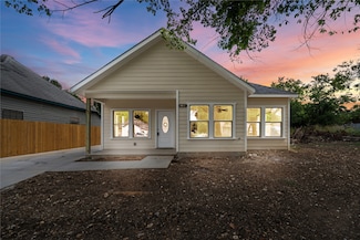 1612 E Leuda St, Fort Worth, TX 76104