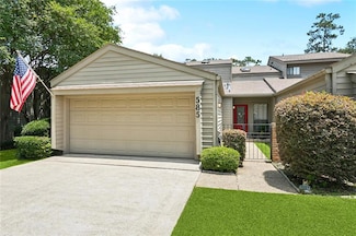 585 Beau Chene Dr, Mandeville, LA 70471