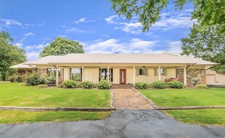 93 S Coker Rd, Vilonia, AR 72173