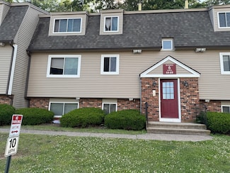 68 Evergreene, Wallingford, CT 06492