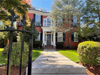 140 Prospect St Unit 5, Providence, RI 02906