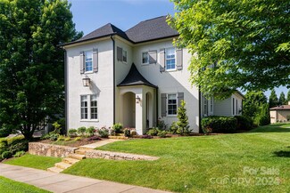 7 Dayflower Dr, Asheville, NC 28803