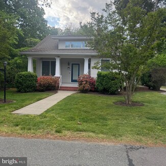 104 Chapman St, Ashland, VA 23005
