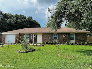 13104 Sweetbriar St, Ocean Springs, MS 39564