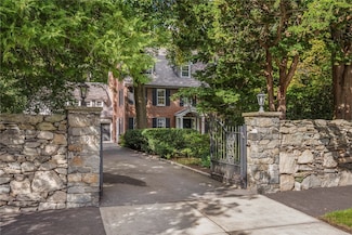 78 E Orchard Ave, Providence, RI 02906
