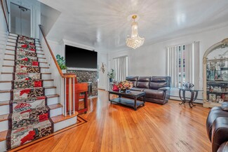11 Whaley St, Freeport, NY 11520