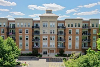 190 W Johnson St Unit 302, Palatine, IL 60067