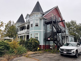 41 Pleasant St Unit 1, Attleboro, MA 02703