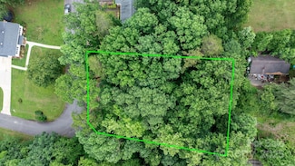 1135 Pinebrook Ave SE, Valdese, NC 28690
