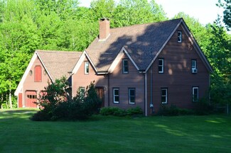 518 Monroe Rd, Winterport, ME 04496