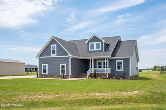 134 Sandy Rd, Aydlett, NC 27916