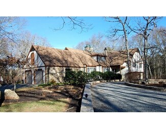 105 Rock Odundee Rd, South Dartmouth, MA 02748