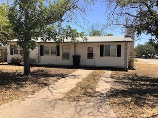 1007 Bee St, Brady, TX 76825