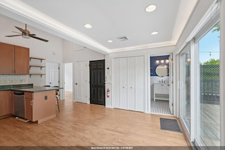 54 47th St Unit 3, Weehawken, NJ 07086