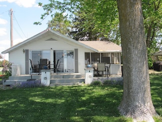 29 Perch Bay Drive 6, Elwood, NE 68937