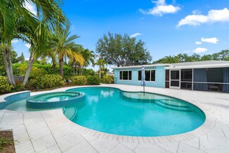 830 Seminole Blvd, Lake Park, FL 33403