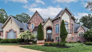 110 Grand Meridien Forest Dr, Wildwood, MO 63005