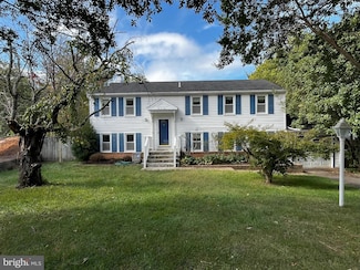 6516 Cape Ct, Falls Church, VA 22043