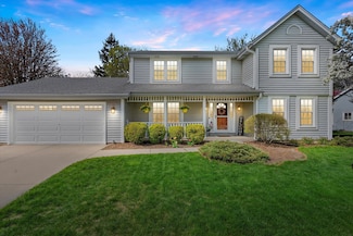 2928 Willard Ln, Waukesha, WI 53188