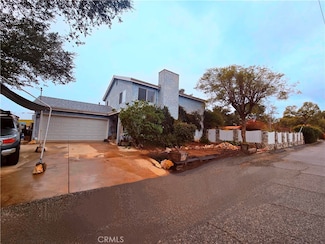 23174 Schumann Rd, Chatsworth, CA 91311