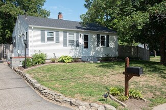29 Dunn Ave, Wrentham, MA 02093