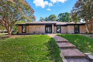 1712 Poinciana Ln, Plano, TX 75075