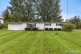 2075 Towner Rd, Haslett, MI 48840