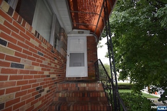 356 Slocum Way, Fort Lee, NJ 07024