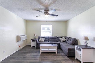2111 NW Lindy Ave, Lawton, OK 73505