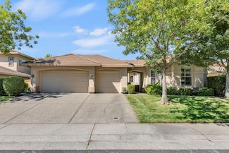 2820 Ashland Dr, Roseville, CA 95661