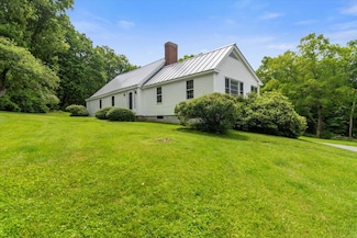 636 Dexter Rd, Shaftsbury, VT 05262