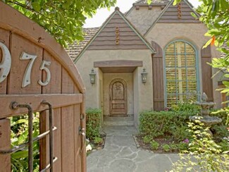 975 Santa Cruz Ave Unit 1, Menlo Park, CA 94025