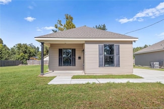 913 Sycamore St, Lake Charles, LA 70601
