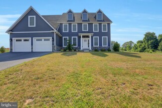 709 Rossi Dr, Greencastle, PA 17225