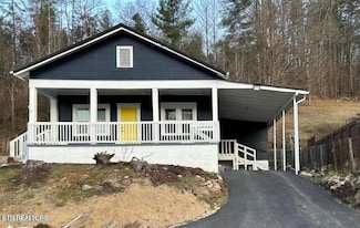 443 Highway 92, Pineville, KY 40977