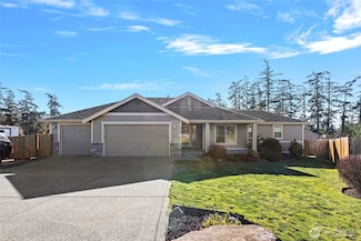914 Cove View Cir, Oak Harbor, WA 98277