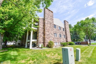 311 Prairiewood Cir S Unit 202, Fargo, ND 58103
