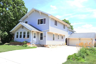 206 E Washington St, Oswego, IL 60543