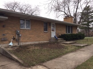 216 Holden Ave, Aurora, IL 60506