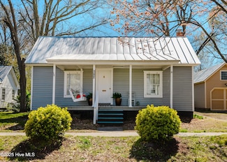 414 Phillips St, Edenton, NC 27932