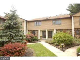 4 Eagleview Dr Unit 18, Newtown Square, PA 19073