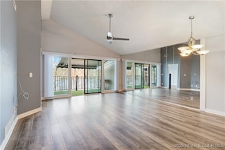 98 Jonathan Dr Unit 4C, Lake Ozark, MO 65049